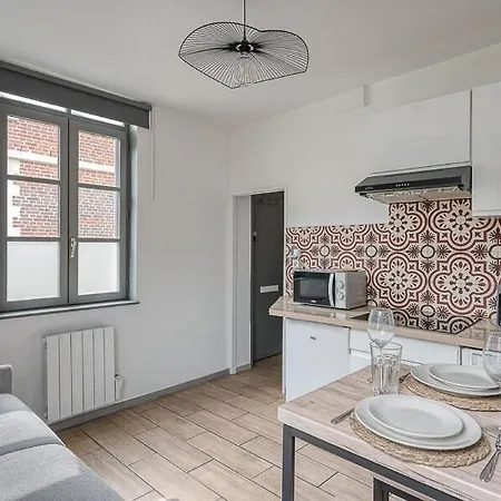Holiday home Le Minier ~ Atypique ~ Duplex ~ Arrivee Autonome Valenciennes